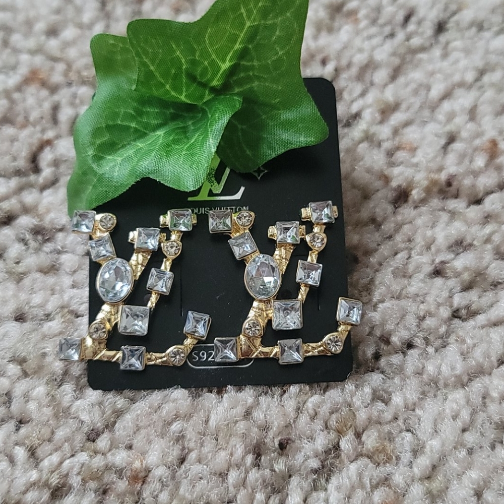 FASHION EARRINGS